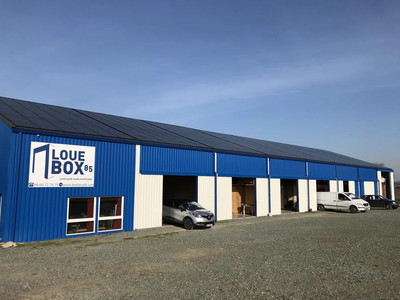 Bâtiment Loue Box 85 à Bazoges-en-Paillers