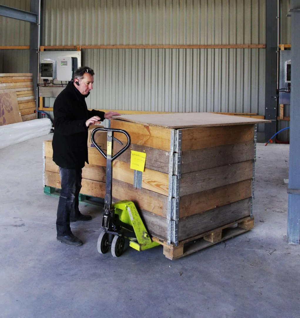 Manutention de matériel dans un espace de stockage